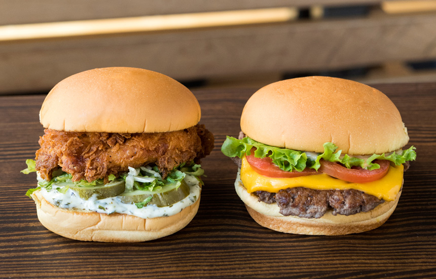 シェイクシャック外苑いちょう並木店