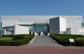 宮崎県立美術館