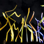 大阪）チームラボ ボタニカルガーデンで風の影響で変容する新作《風と共に踊る柱群》期間限定展示