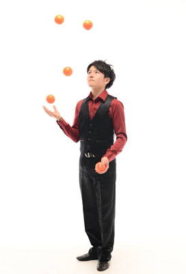 Juggling Performer Sugar