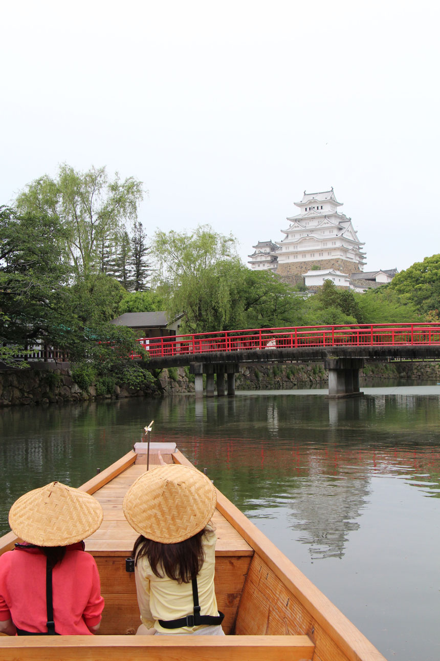 姫路城内堀めぐり～美しい冬の石垣をこたつ舟から眺む～
