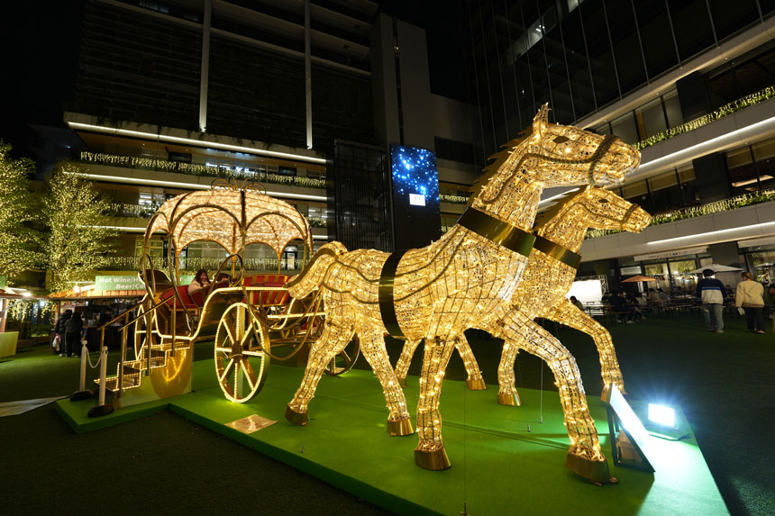クリスマスゲートパーク in 福岡大名ガーデンシティ