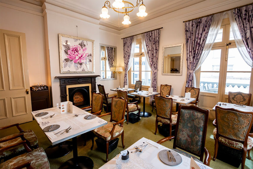 Salon15 TOOTH TOOTH 旧神戸居留地十五番館（サロンジュウゴ トゥーストゥース）