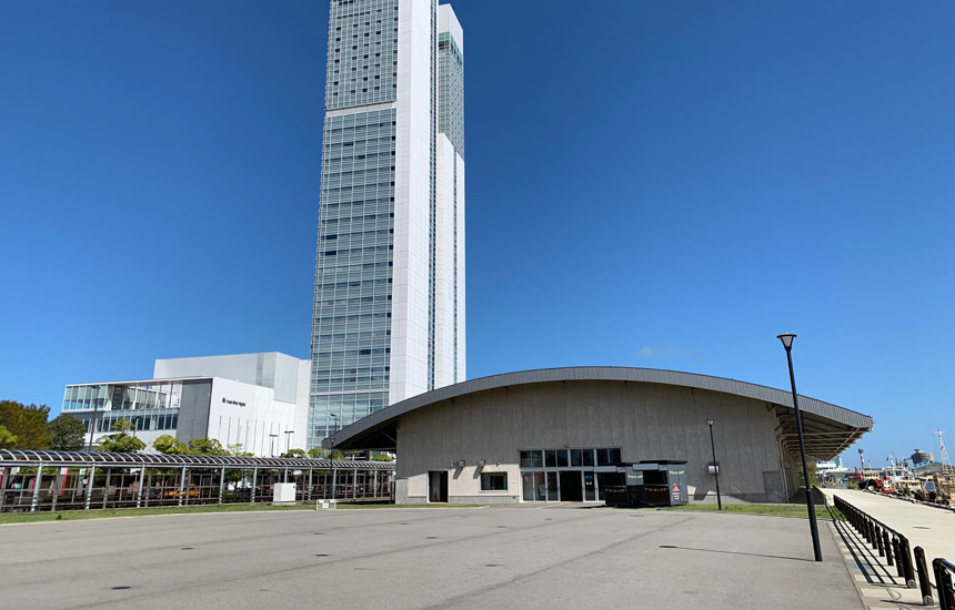 万代島多目的広場 大かま