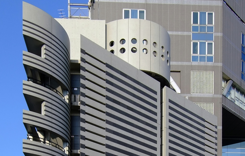 ワタリウム美術館